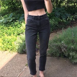 american eagle black mom jeans